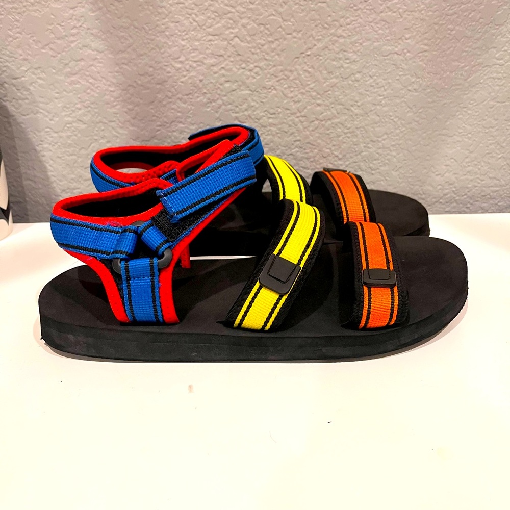 Color Block Strap Sandals - Picture 3 of 3